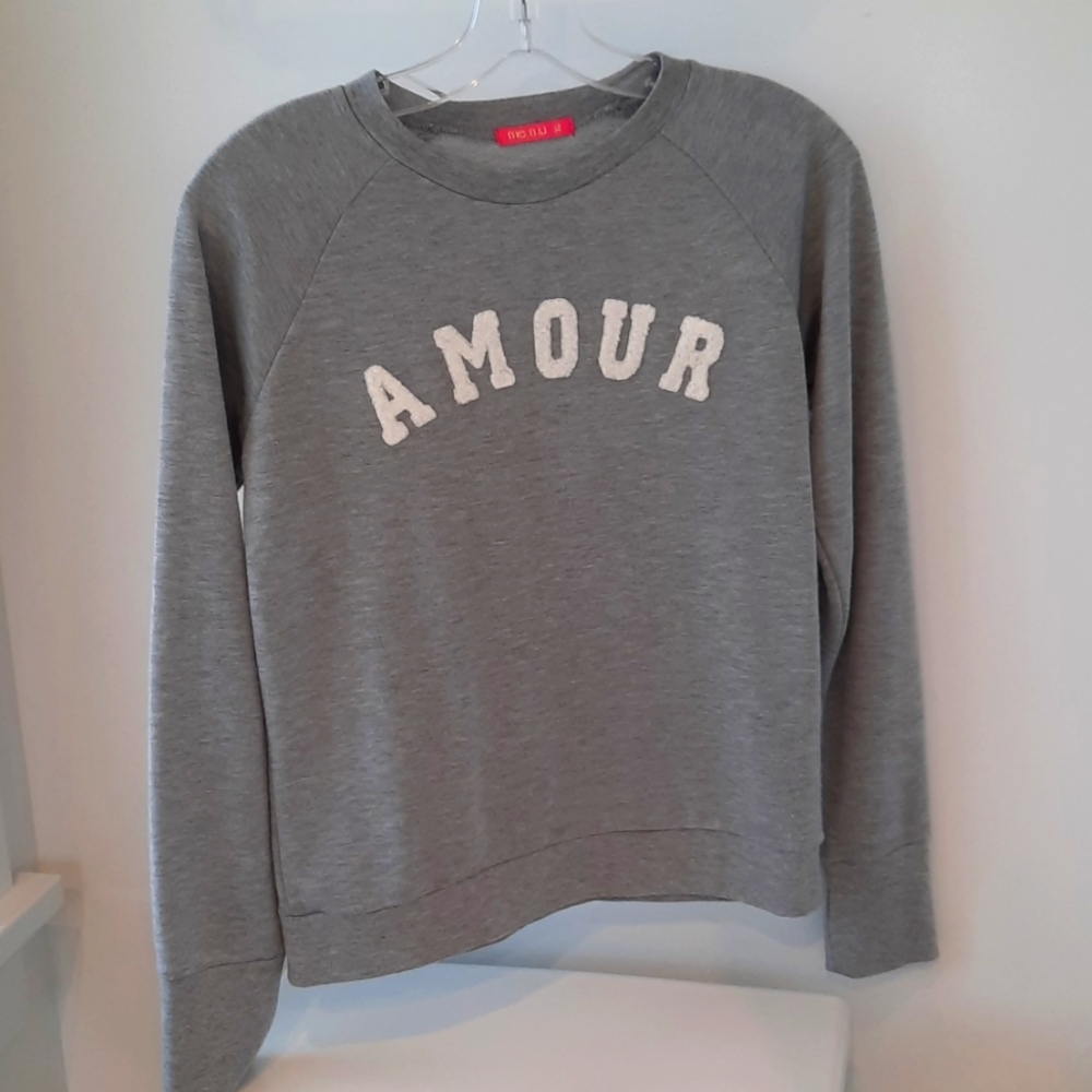 Girls Me n.u. AMOUR Sweatshirt. Size XL. Like new never worn